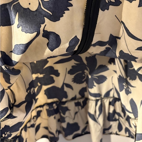 Black and Cream V-Neck Spaghetti Strap Midi Dress - Picture 13 of 15